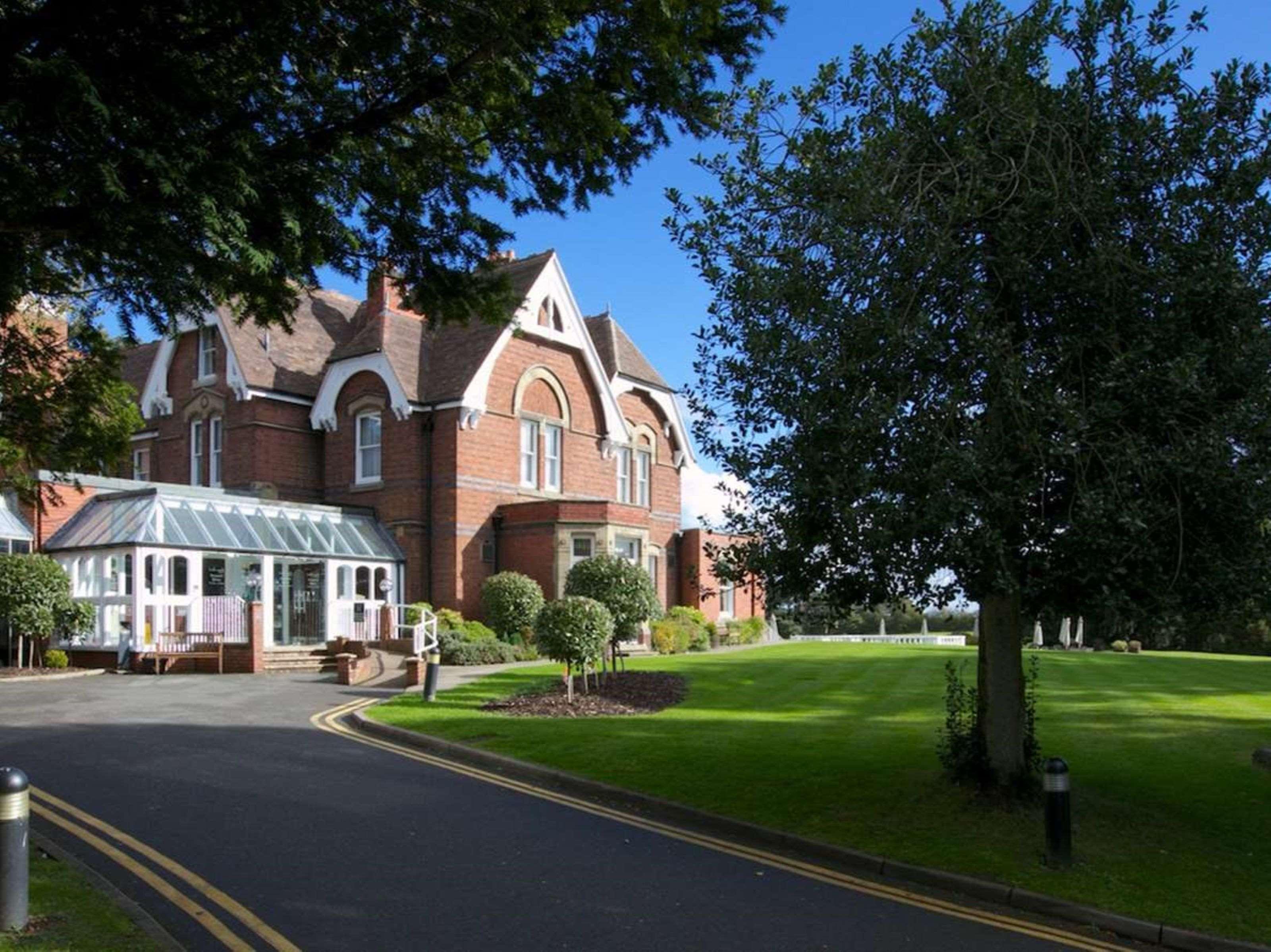 Stourport Manor Hotel Buitenkant foto