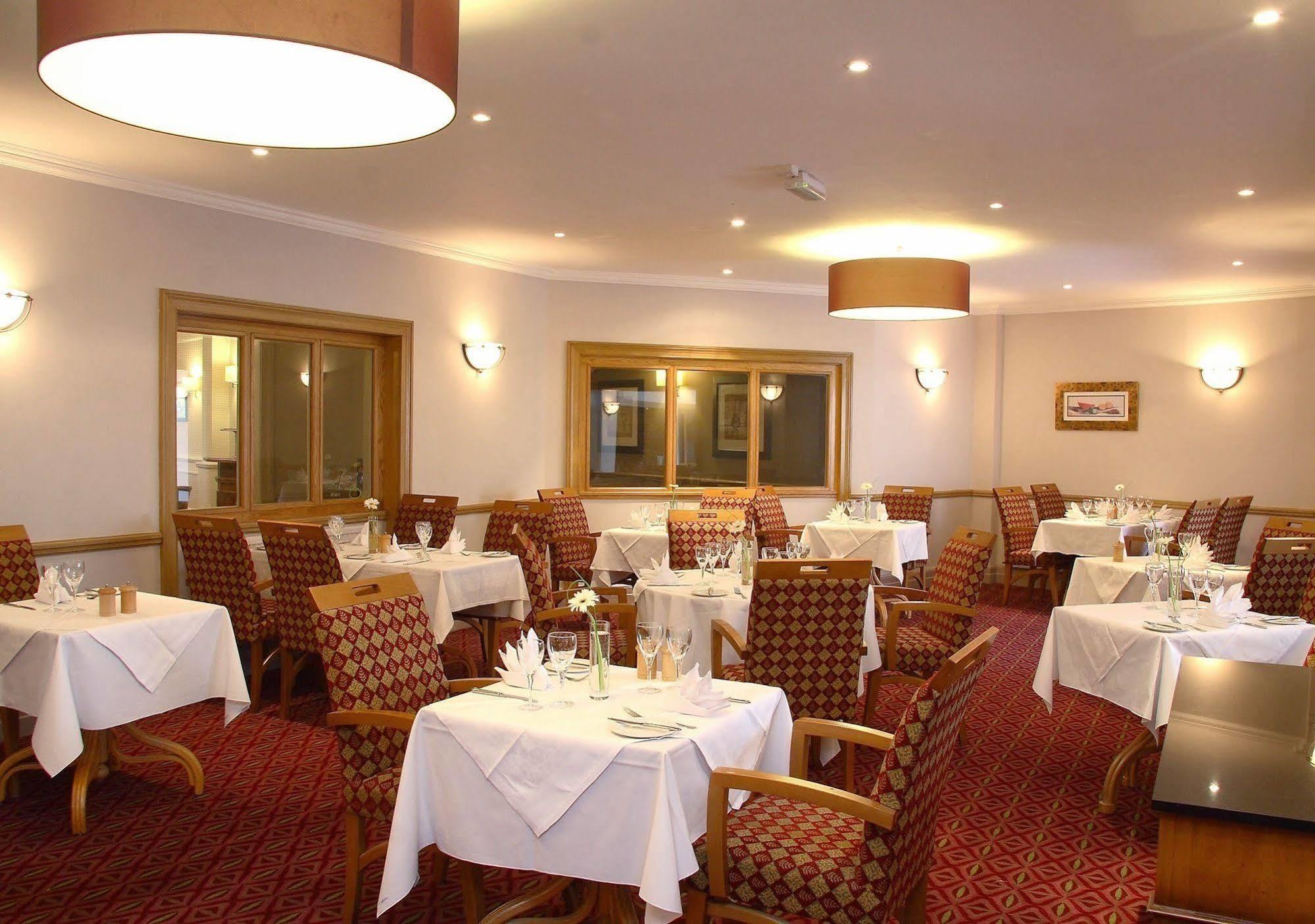 Stourport Manor Hotel Buitenkant foto